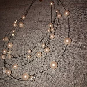 Pearl cluster necklace